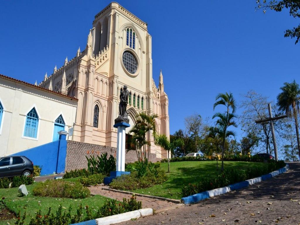 Hotel Pousada And Safari Cuiabá Esterno foto